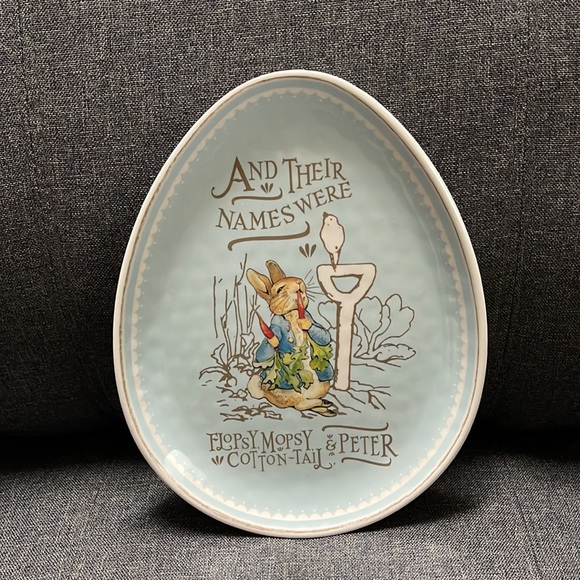 Pottery Barn Kids Peter Rabbit Plate Set - Picture 6 of 13